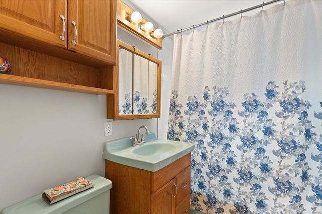100 Pleasant Street, Raynham, MA 02767