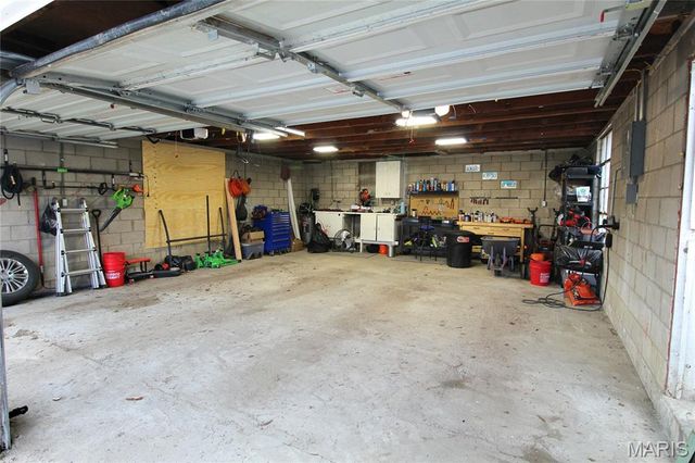 44 Susanne Court, Caseyville, IL 62232