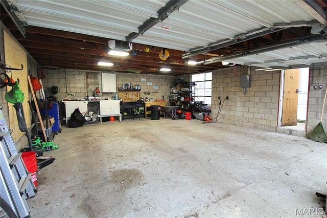 44 Susanne Court, Caseyville, IL 62232