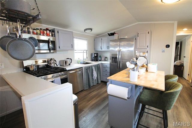 44 Susanne Court, Caseyville, IL 62232