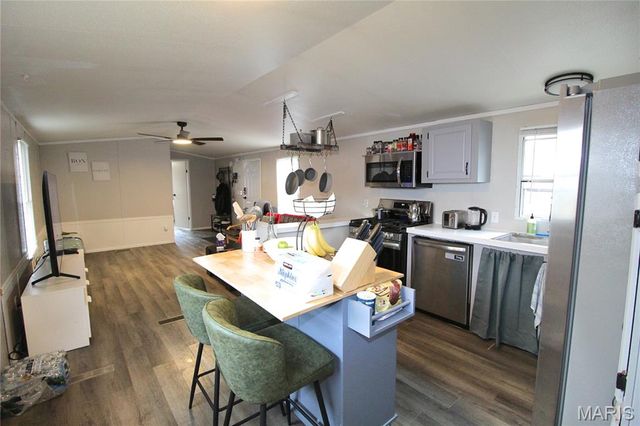 44 Susanne Court, Caseyville, IL 62232