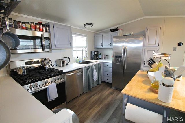 44 Susanne Court, Caseyville, IL 62232