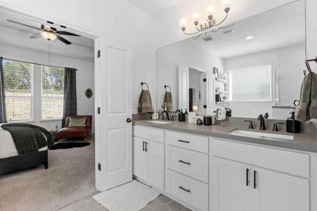 9900 Bayshore BND 65, Austin, TX 78726