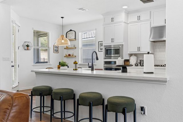 9900 Bayshore BND 65, Austin, TX 78726