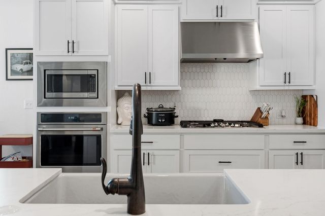 9900 Bayshore BND 65, Austin, TX 78726