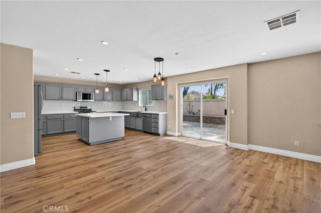 14007 Princeton Court, Fontana, CA 92336