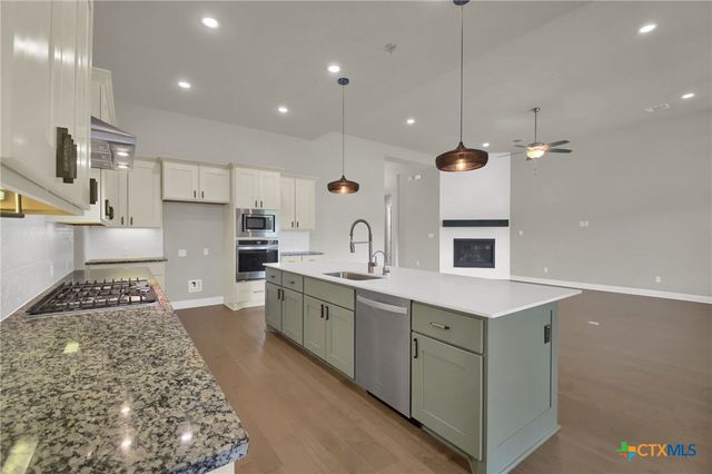 3901 Stanyan Drive, Round Rock, TX 78681