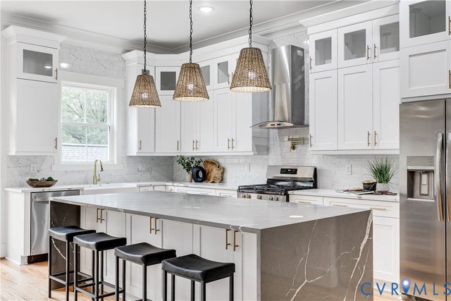 907 N 36th St, Richmond, VA 23223