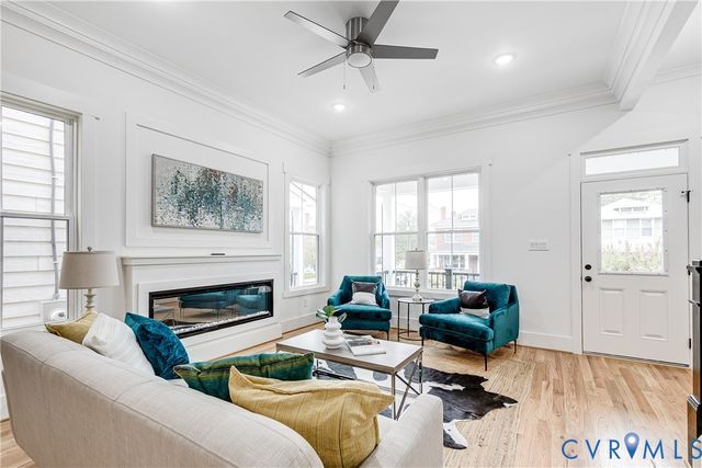 907 N 36th St, Richmond, VA 23223