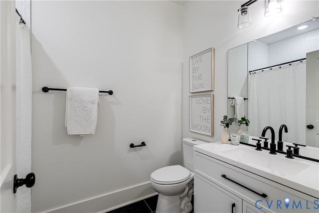 907 N 36th St, Richmond, VA 23223