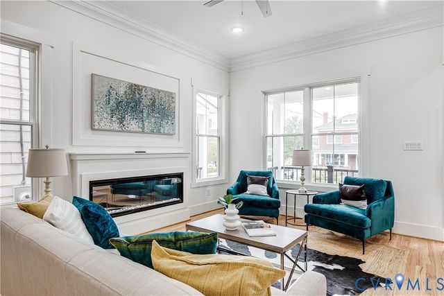 907 N 36th St, Richmond, VA 23223