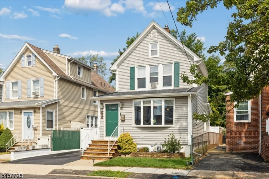 535 Freeman St, Lyndhurst Twp., NJ 07071 — photo 3