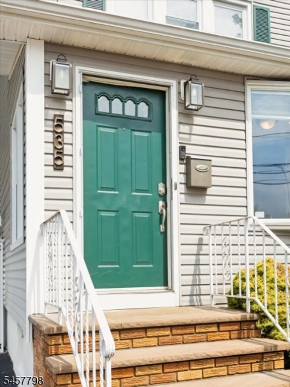 535 Freeman St, Lyndhurst Twp., NJ 07071 — photo 4