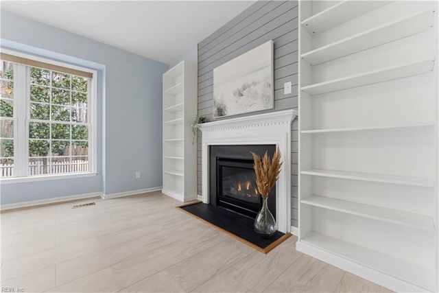 13177 Harbor DR, Carrollton, VA 23314