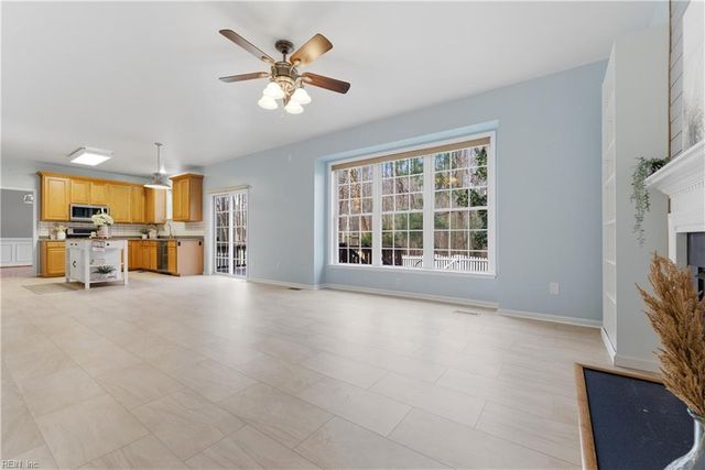 13177 Harbor DR, Carrollton, VA 23314