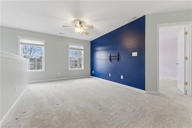 13177 Harbor DR, Carrollton, VA 23314