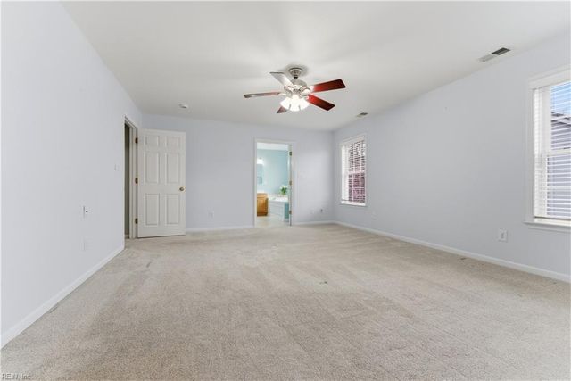 13177 Harbor DR, Carrollton, VA 23314