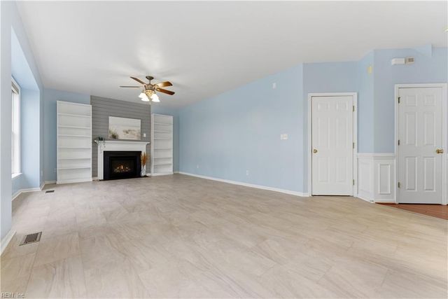 13177 Harbor DR, Carrollton, VA 23314