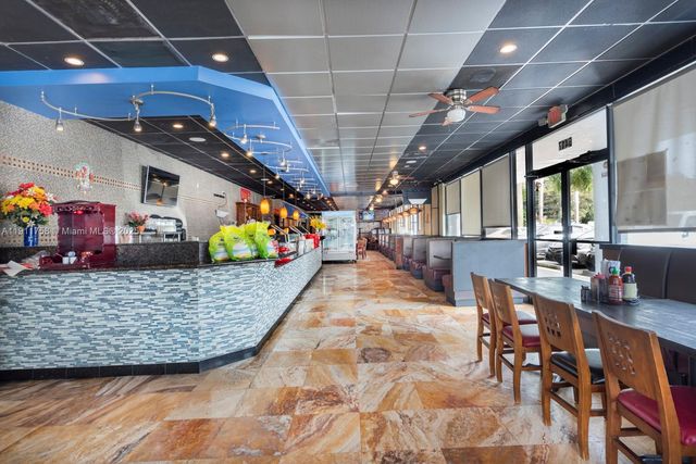 6411-6417 Stirling Rd, Davie, FL 33314