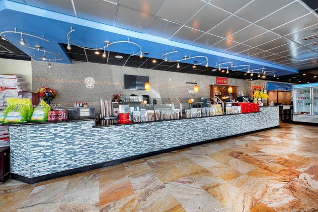 6411-6417 Stirling Rd, Davie, FL 33314