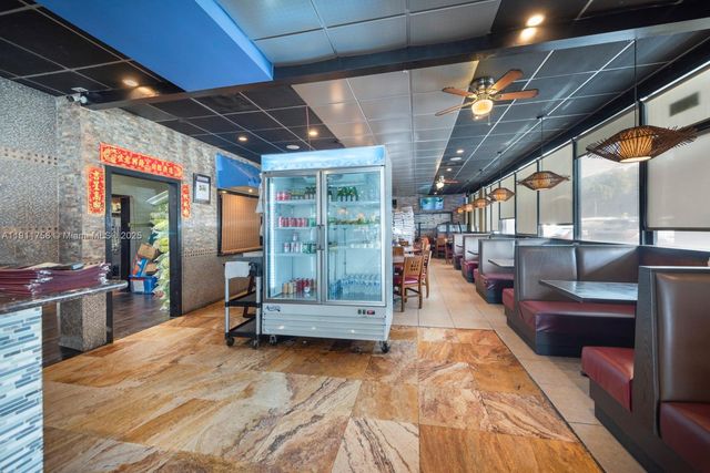 6411-6417 Stirling Rd, Davie, FL 33314