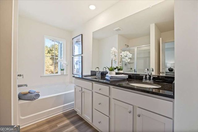 1821 Dawn Road 17, Conyers, GA 30013