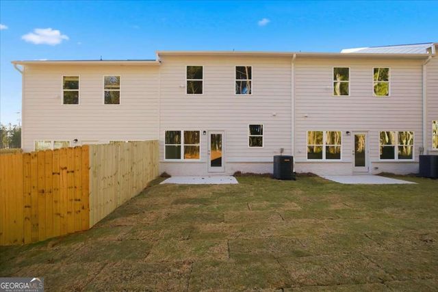 1821 Dawn Road 17, Conyers, GA 30013