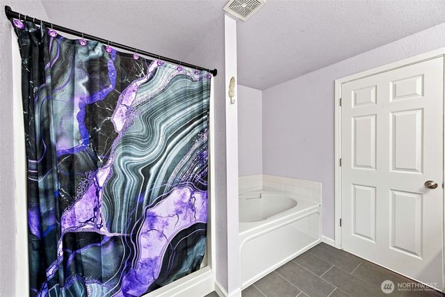 8628 Sebastian Drive NE, Olympia, WA 98516