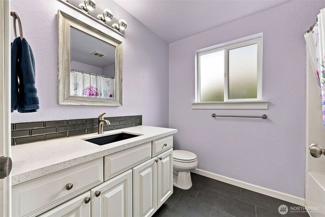 8628 Sebastian Drive NE, Olympia, WA 98516