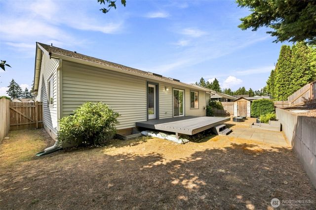 8628 Sebastian Drive NE, Olympia, WA 98516