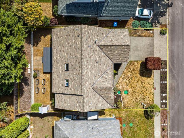 8628 Sebastian Drive NE, Olympia, WA 98516