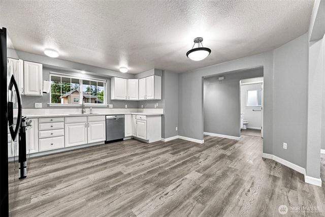 8628 Sebastian Drive NE, Olympia, WA 98516
