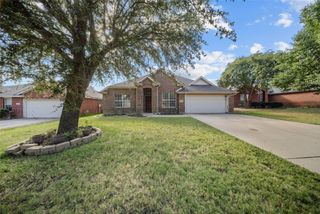 1303 Maple Terrace Drive, Mansfield, TX 76063