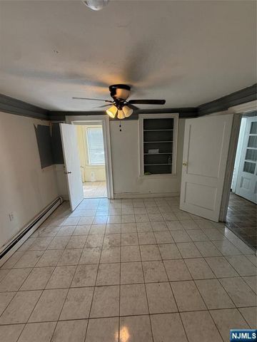 1515 Manhattan Avenue, Union City, NJ 07087