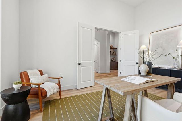 3602 W Oriole Avenue, Visalia, CA 93291