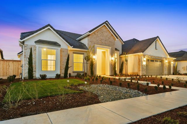 3602 W Oriole Avenue, Visalia, CA 93291