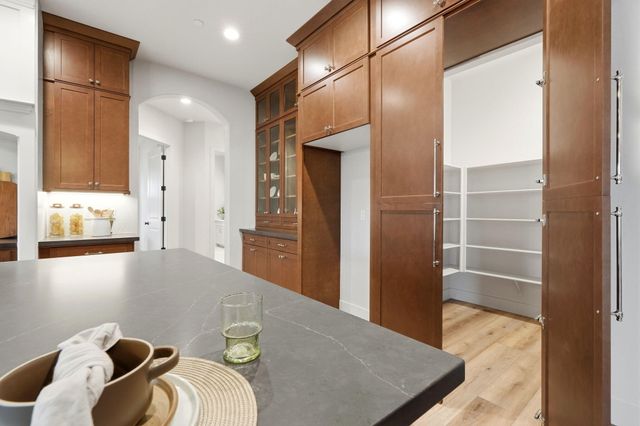 3602 W Oriole Avenue, Visalia, CA 93291