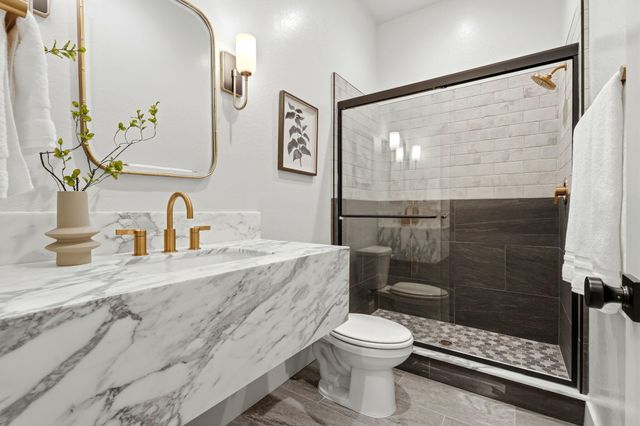 3602 W Oriole Avenue, Visalia, CA 93291