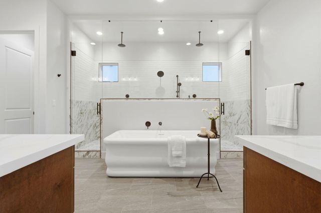 3602 W Oriole Avenue, Visalia, CA 93291