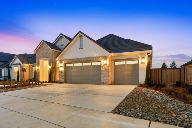 3602 W Oriole Avenue, Visalia, CA 93291