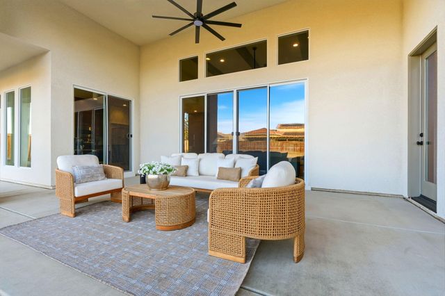 3602 W Oriole Avenue, Visalia, CA 93291