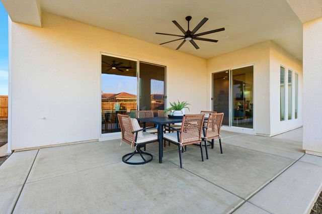 3602 W Oriole Avenue, Visalia, CA 93291