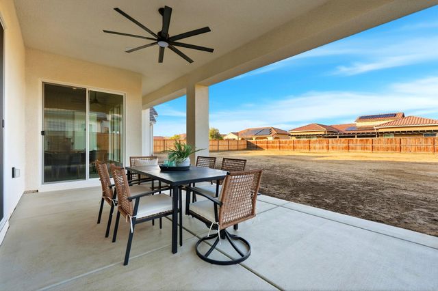 3602 W Oriole Avenue, Visalia, CA 93291