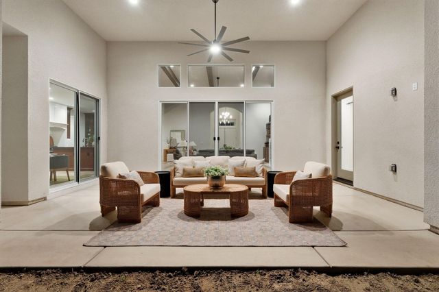 3602 W Oriole Avenue, Visalia, CA 93291