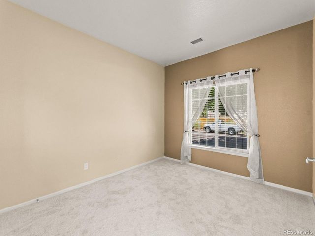 20290 E Red Fox Ln, Centennial, CO 80015