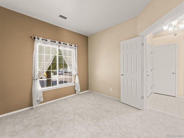 20290 E Red Fox Ln, Centennial, CO 80015