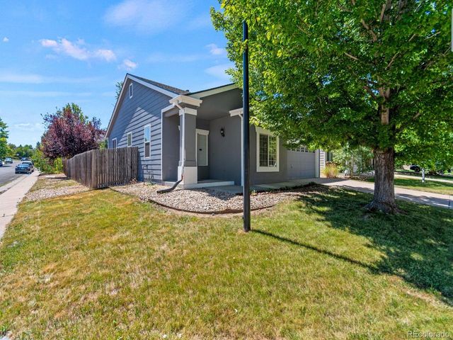 20290 E Red Fox Ln, Centennial, CO 80015