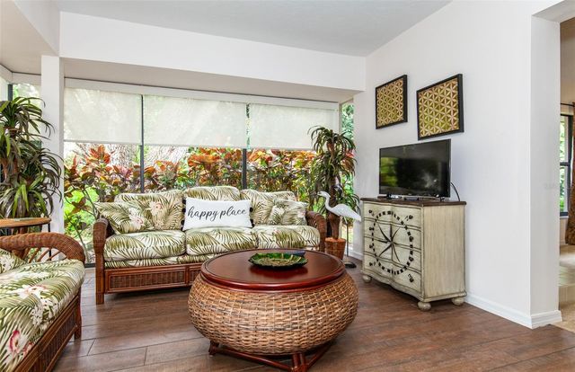 247 SOUTHAMPTON LANE 272, Venice, FL 34293