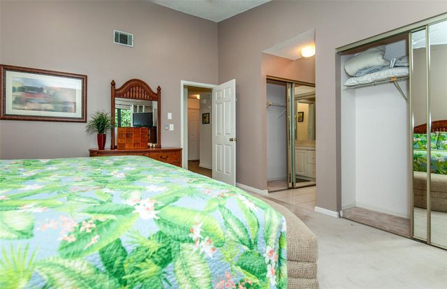 247 SOUTHAMPTON LANE 272, Venice, FL 34293