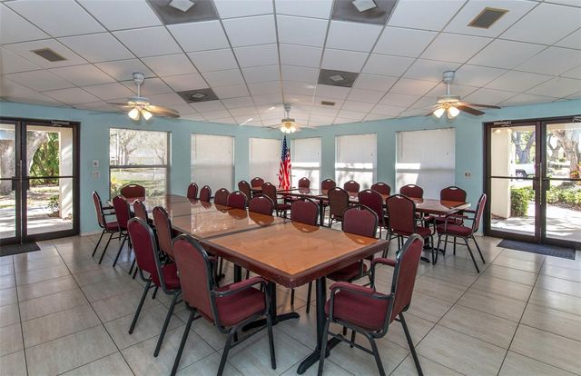 247 SOUTHAMPTON LANE 272, Venice, FL 34293